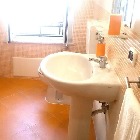 Aduepassi נאפולי