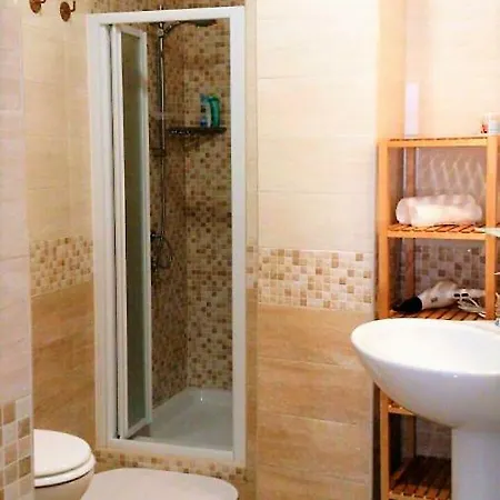 Aduepassi בית נופש